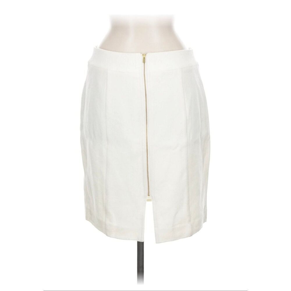 Banana Republic winter white wool skirt with back zip- size 6 - Picture 2 of 10